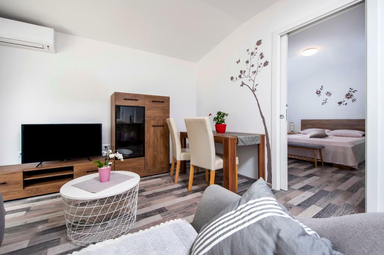 Paola Cozy Apartment Rovinj Dış mekan fotoğraf